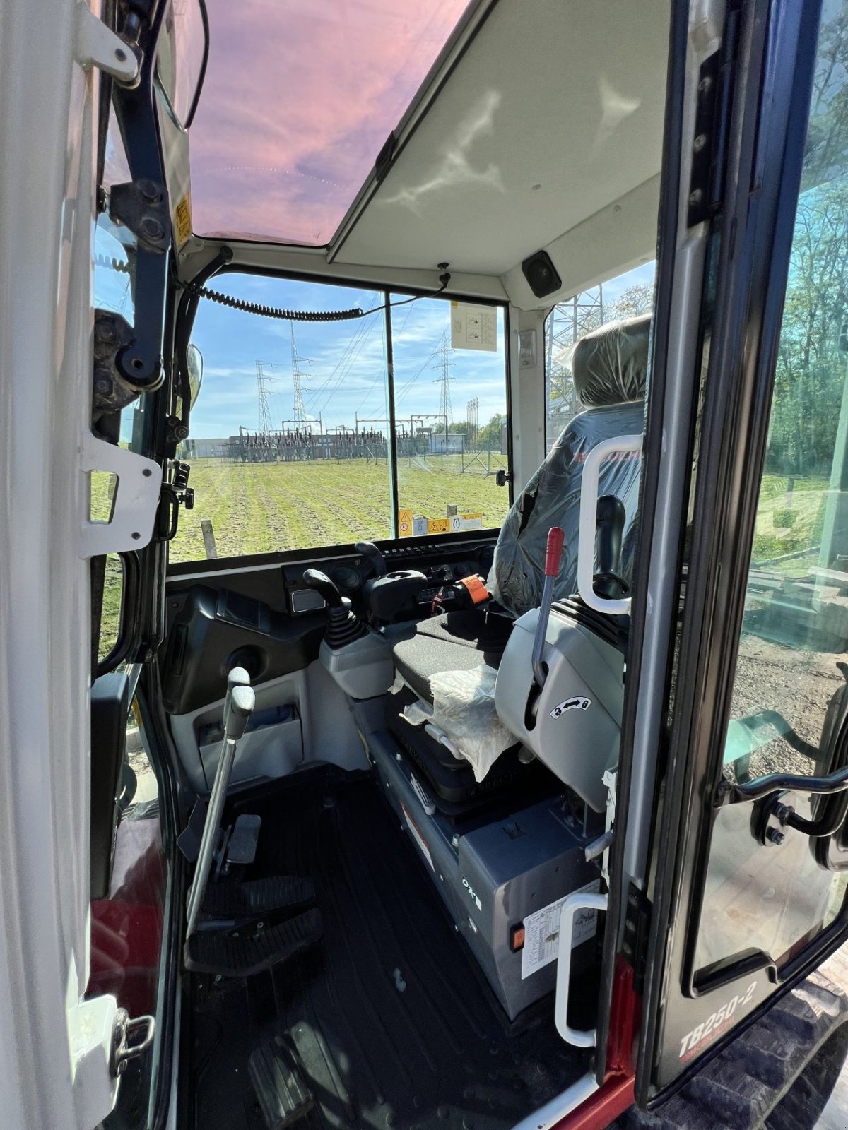 Minibagger del tipo Takeuchi TB250-2, Gebrauchtmaschine In Lanaken (Immagine 5)