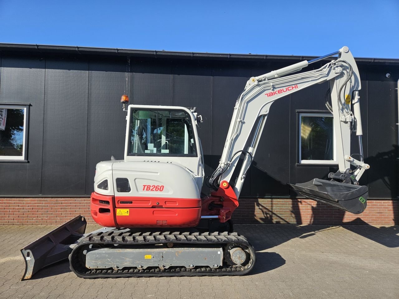 Minibagger Türe ait Takeuchi TB260 Demo Stage V, Gebrauchtmaschine içinde Haaksbergen (resim 9)