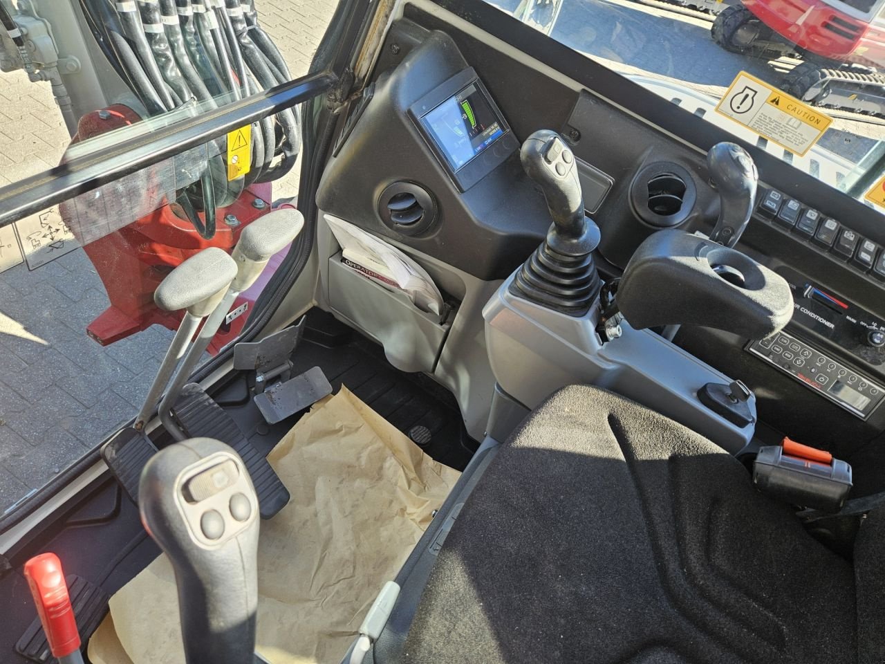 Minibagger Türe ait Takeuchi TB260 Demo Stage V, Gebrauchtmaschine içinde Haaksbergen (resim 2)