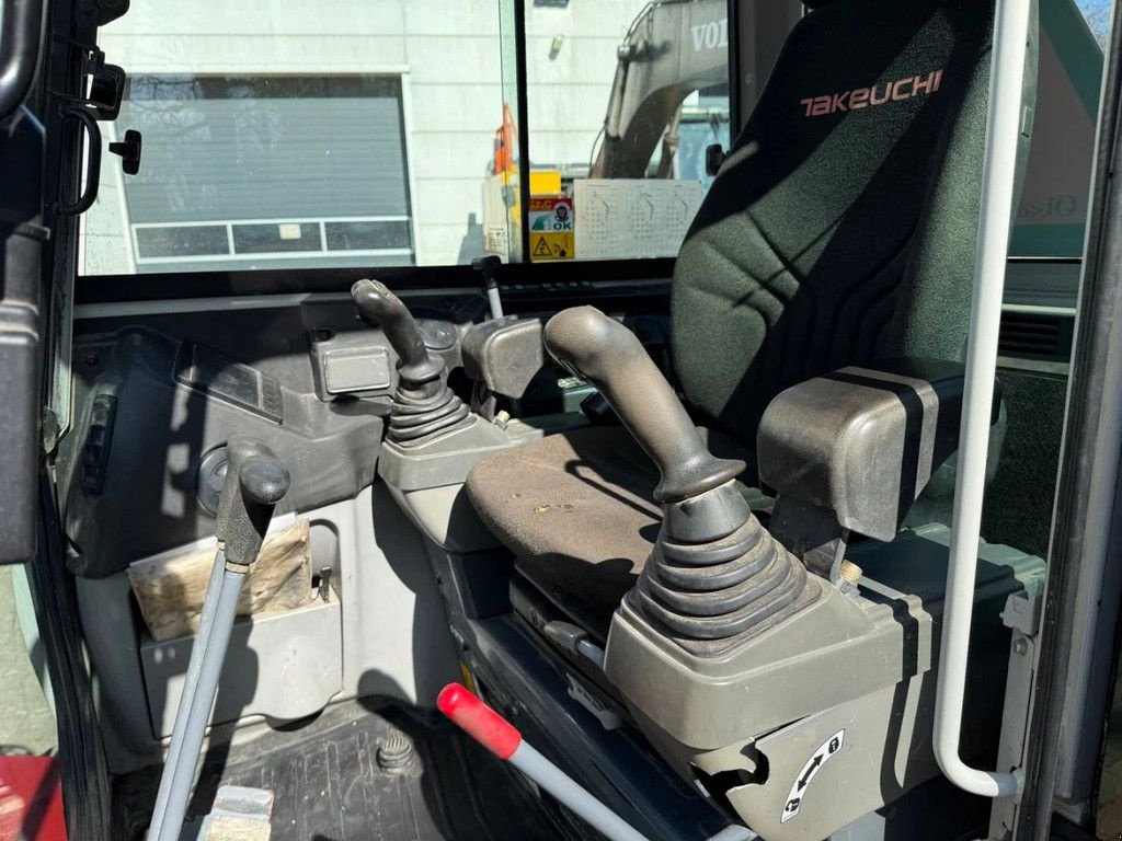 Minibagger du type Takeuchi TB260 full option, Gebrauchtmaschine en Doetinchem (Photo 8)