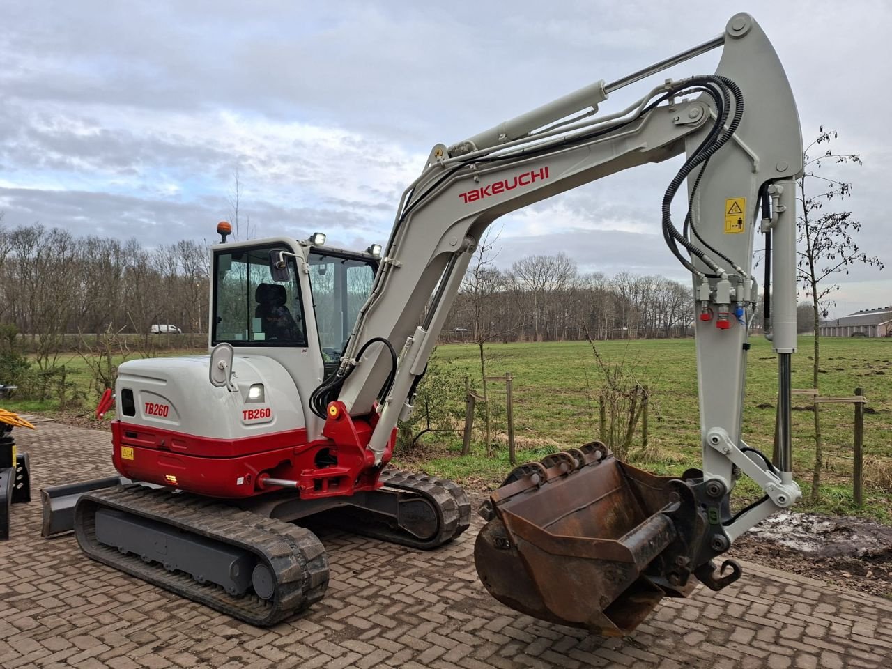 Minibagger от тип Takeuchi TB260, Gebrauchtmaschine в Terschuur (Снимка 4)