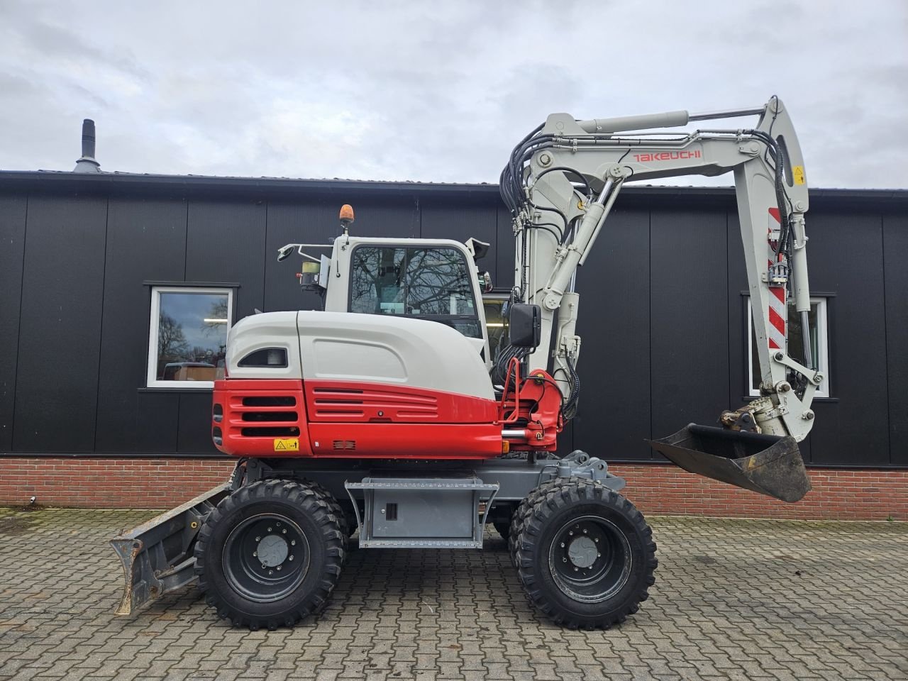 Minibagger del tipo Takeuchi TB295W Stage V, Gebrauchtmaschine en Haaksbergen (Imagen 10)