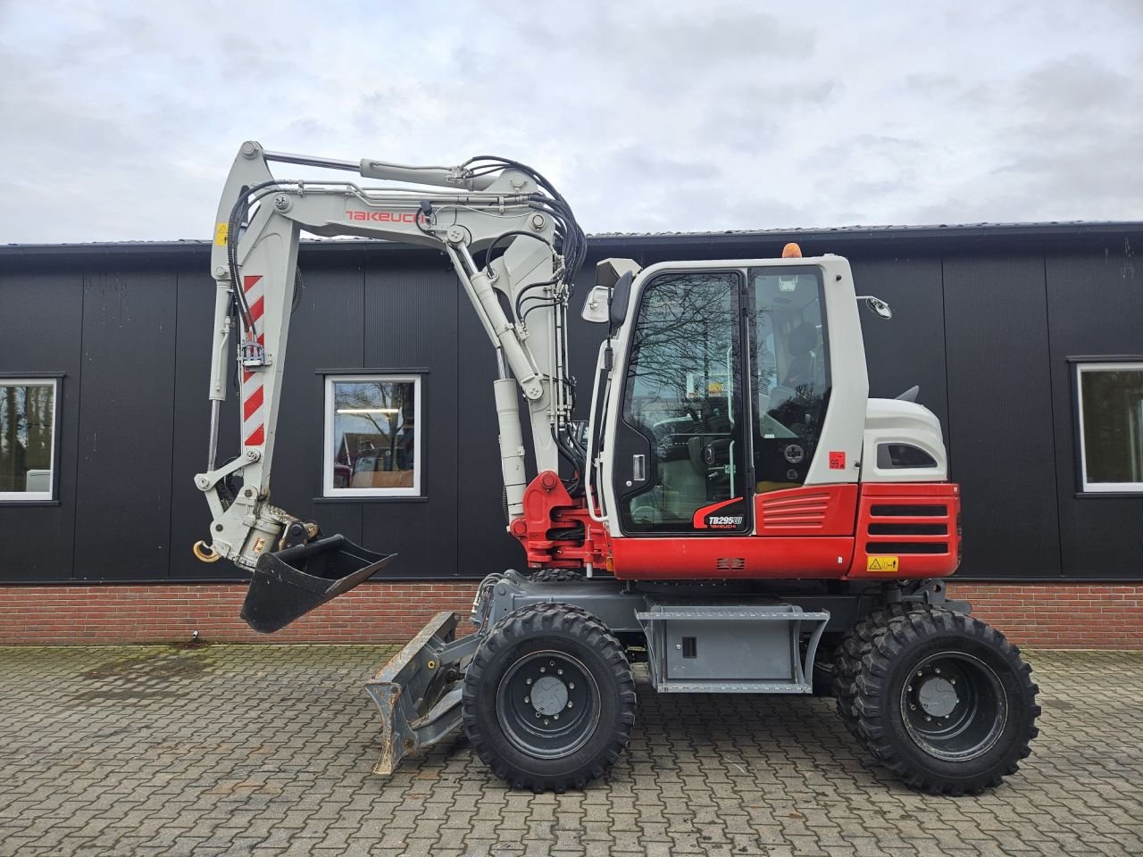 Minibagger del tipo Takeuchi TB295W Stage V, Gebrauchtmaschine en Haaksbergen (Imagen 1)