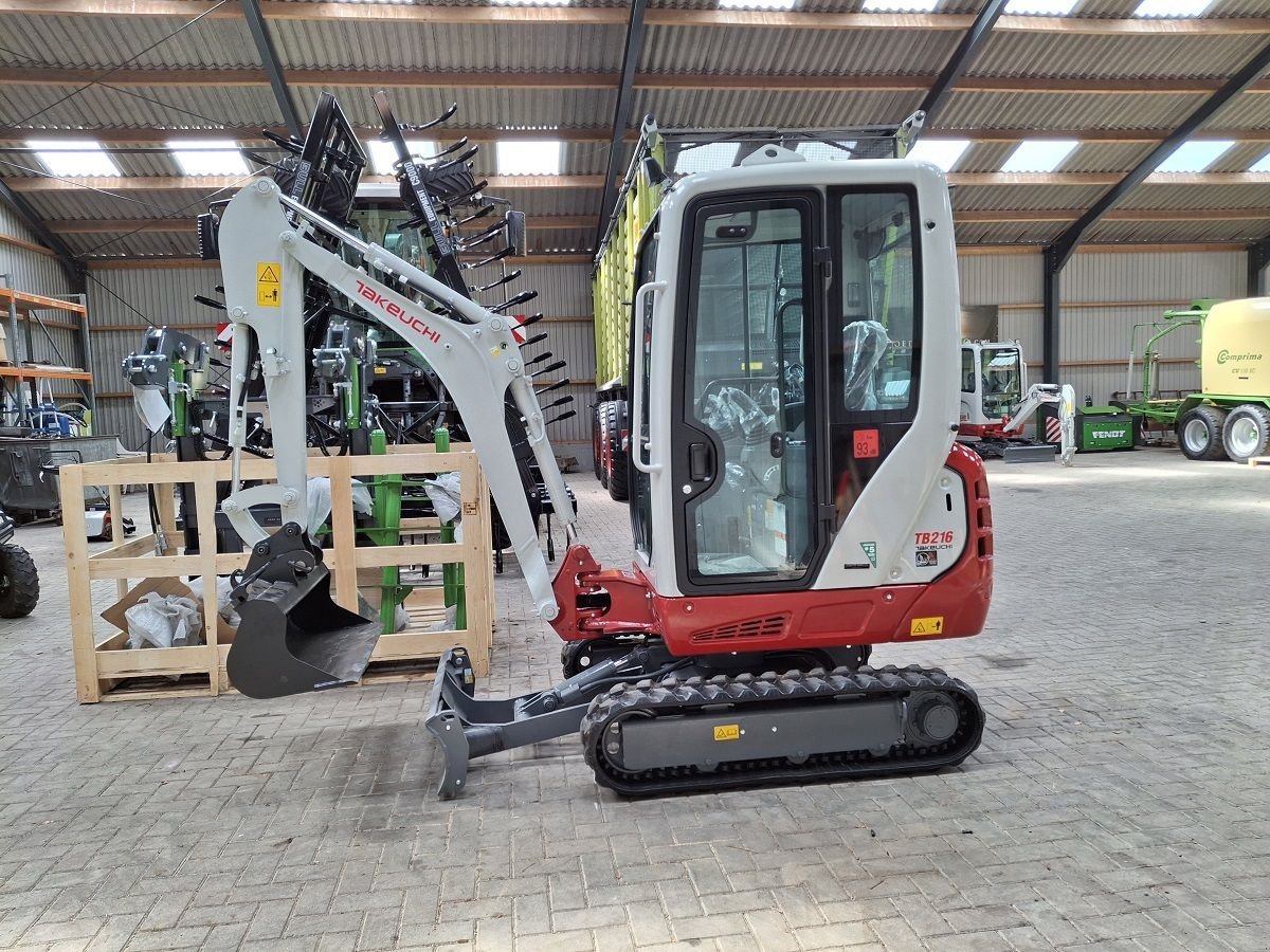 Minibagger des Typs Takeuchi TB320, Neumaschine in Donkerbroek (Bild 11)