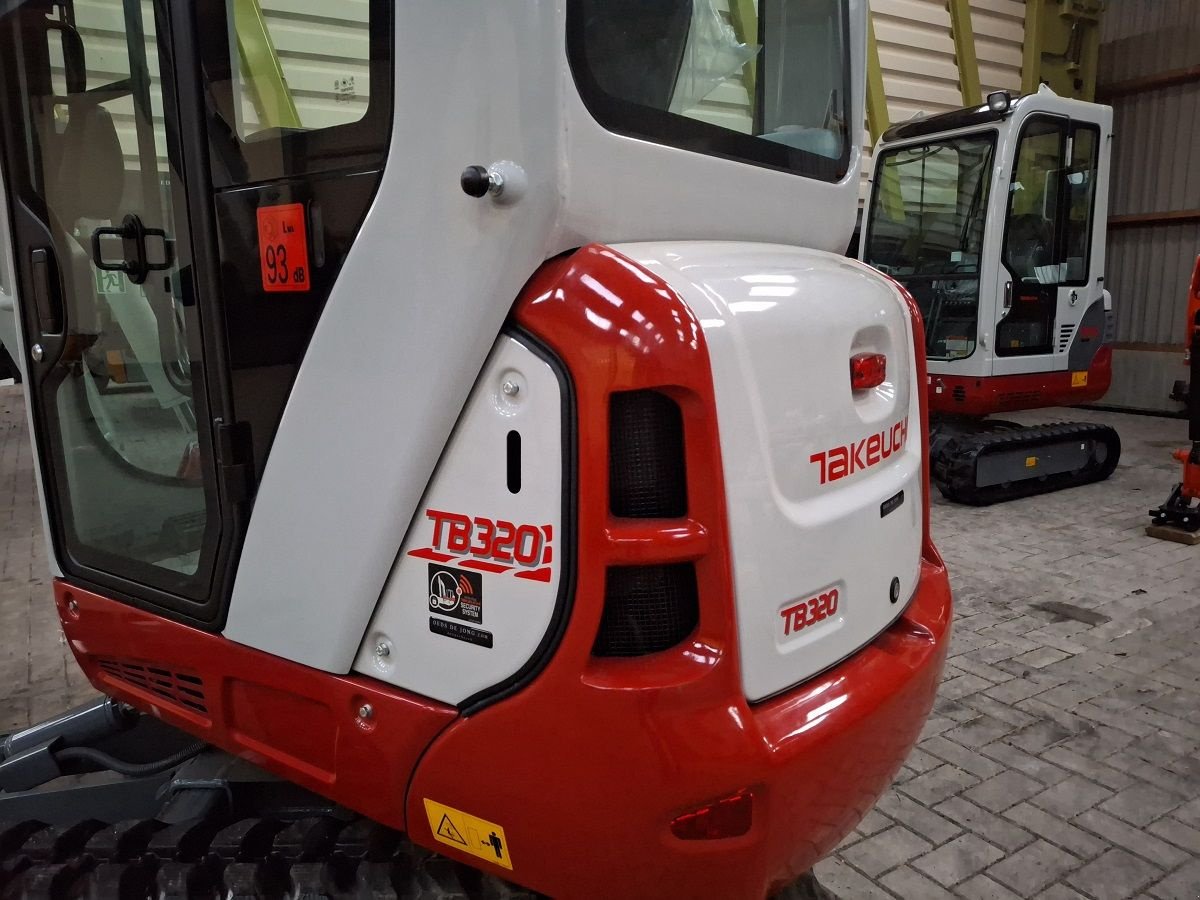 Minibagger des Typs Takeuchi TB320, Neumaschine in Donkerbroek (Bild 3)