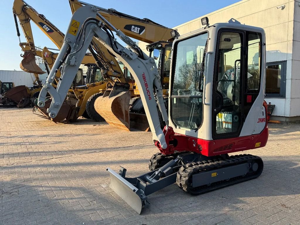 Minibagger a típus Takeuchi TB320, Gebrauchtmaschine ekkor: Doetinchem (Kép 1)
