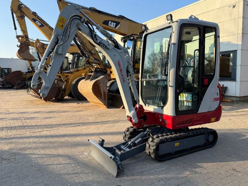 Minibagger za tip Takeuchi TB320, Gebrauchtmaschine u Doetinchem (Slika 1)