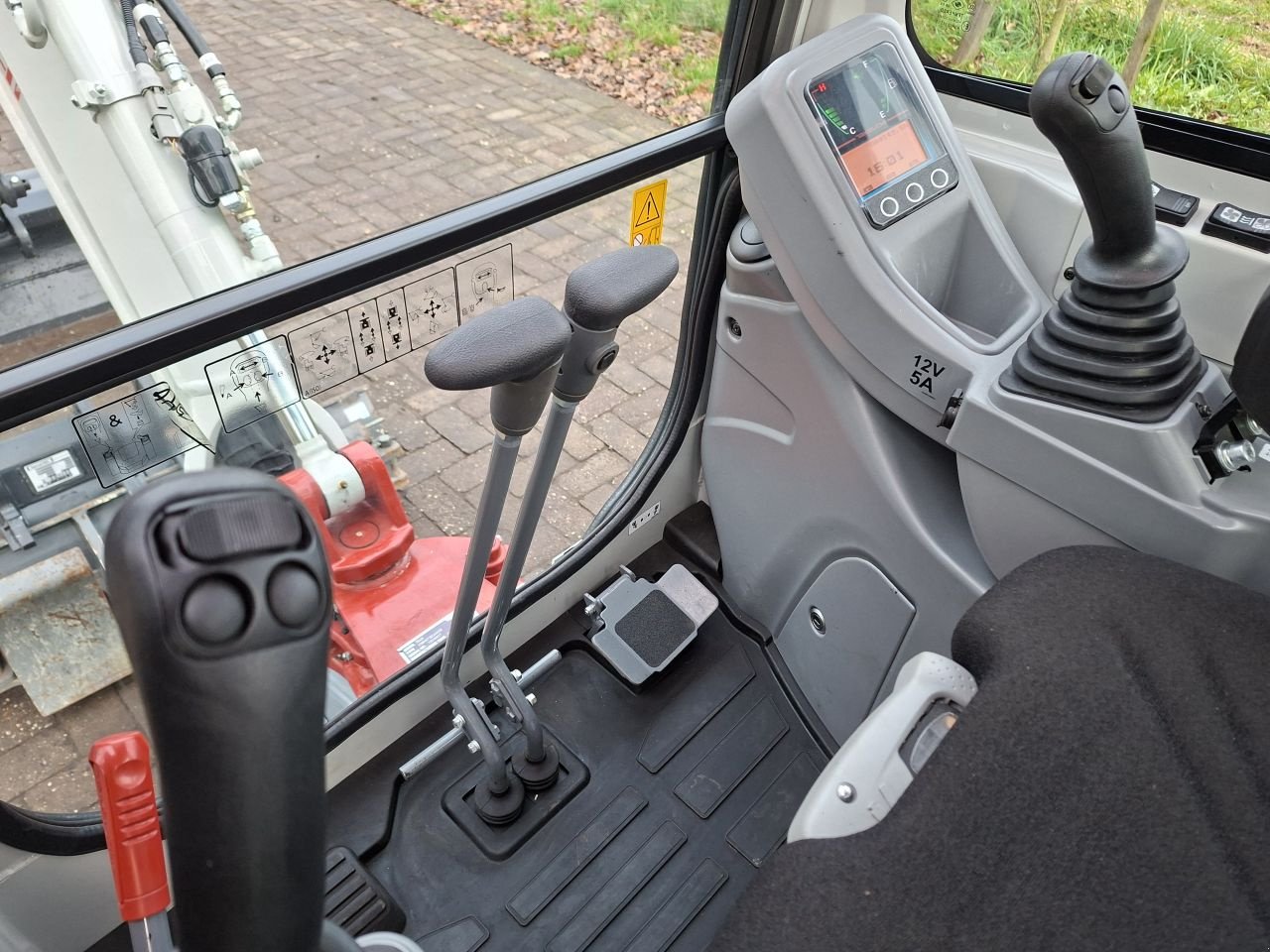 Minibagger des Typs Takeuchi TB320, Gebrauchtmaschine in Terschuur (Bild 10)