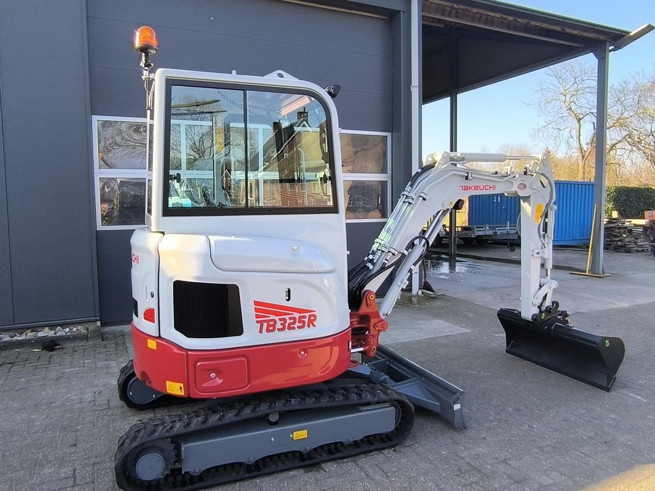 Minibagger del tipo Takeuchi TB325R, Gebrauchtmaschine en Hardegarijp (Imagen 1)