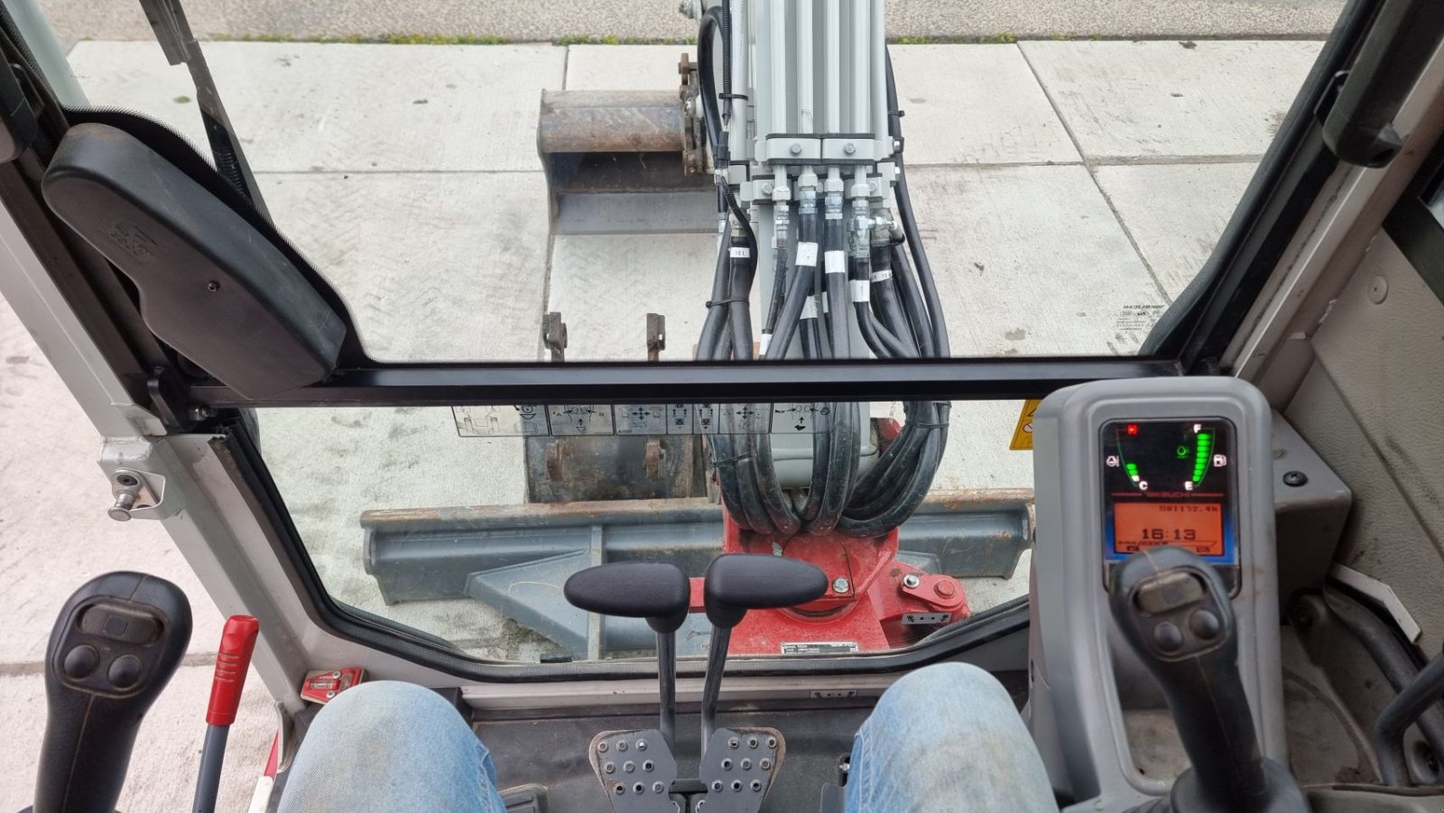 Minibagger Türe ait Takeuchi TB325R, Gebrauchtmaschine içinde Assendelft (resim 7)