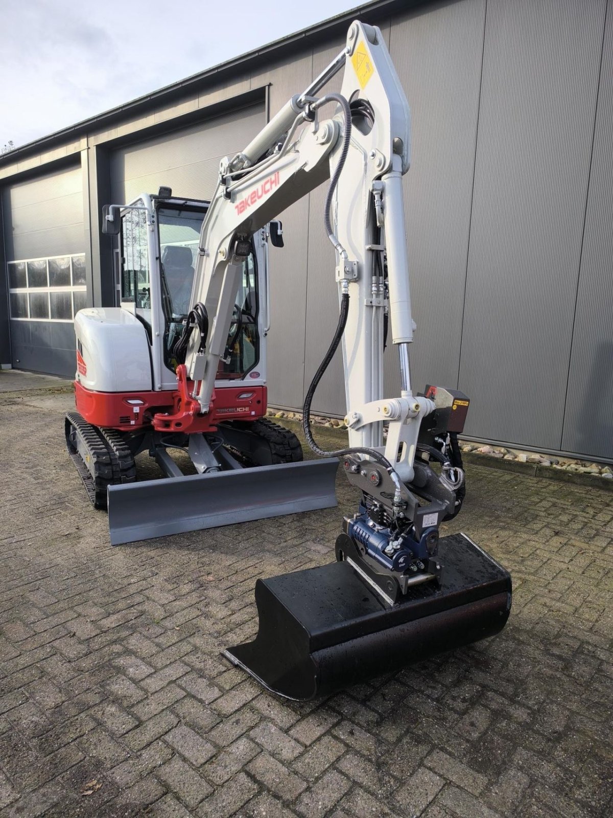 Minibagger του τύπου Takeuchi TB335R, Neumaschine σε Hardegarijp (Φωτογραφία 4)