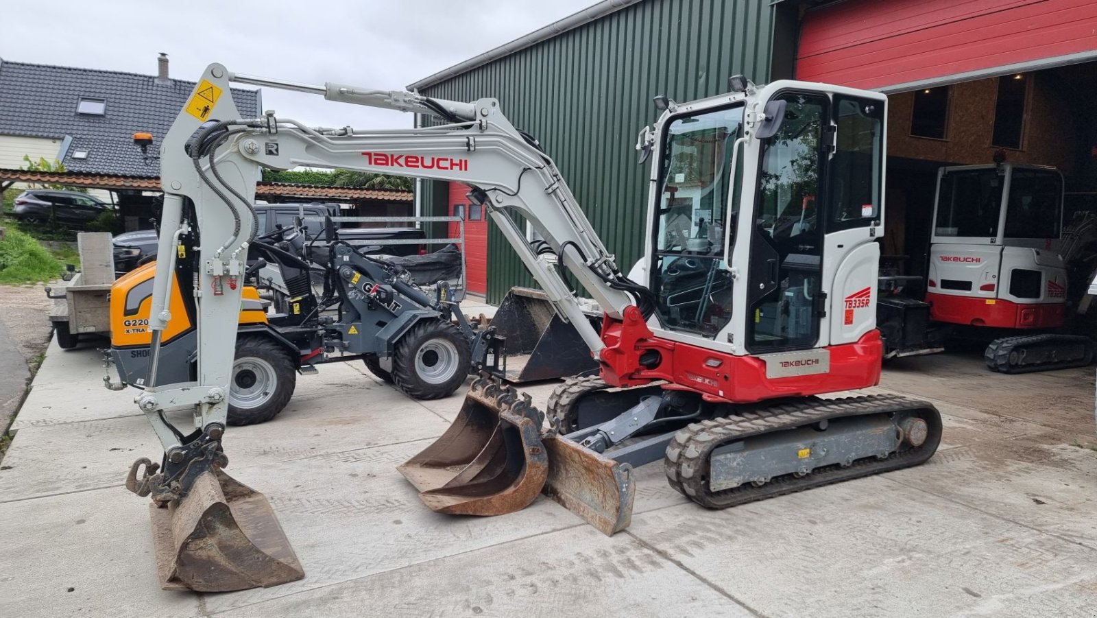 Minibagger del tipo Takeuchi TB335R, Gebrauchtmaschine In Assendelft (Immagine 2)