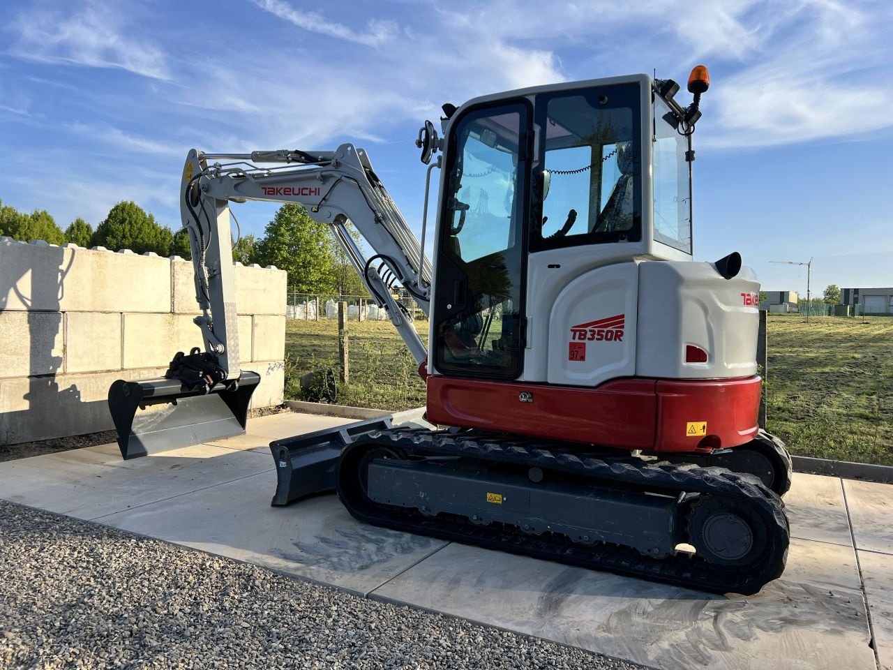 Minibagger от тип Takeuchi TB350R, Gebrauchtmaschine в Lanaken (Снимка 1)
