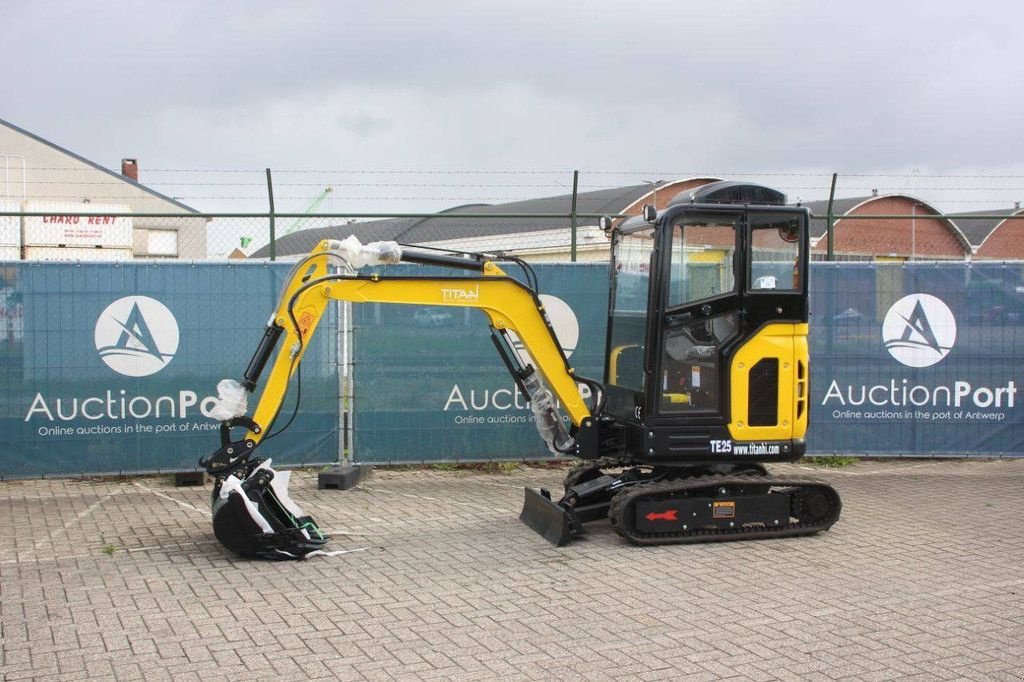 Minibagger vrste Titan TE25, Neumaschine v Antwerpen (Slika 1)