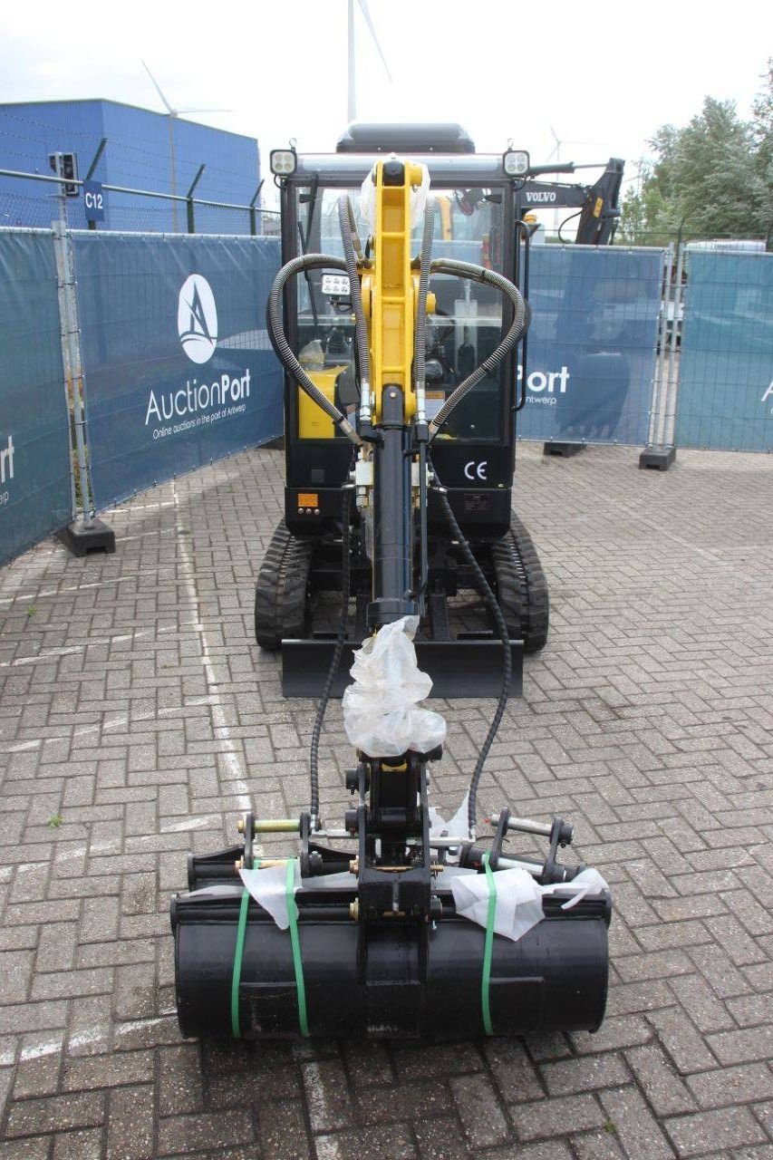 Minibagger vrste Titan TE25, Neumaschine v Antwerpen (Slika 8)