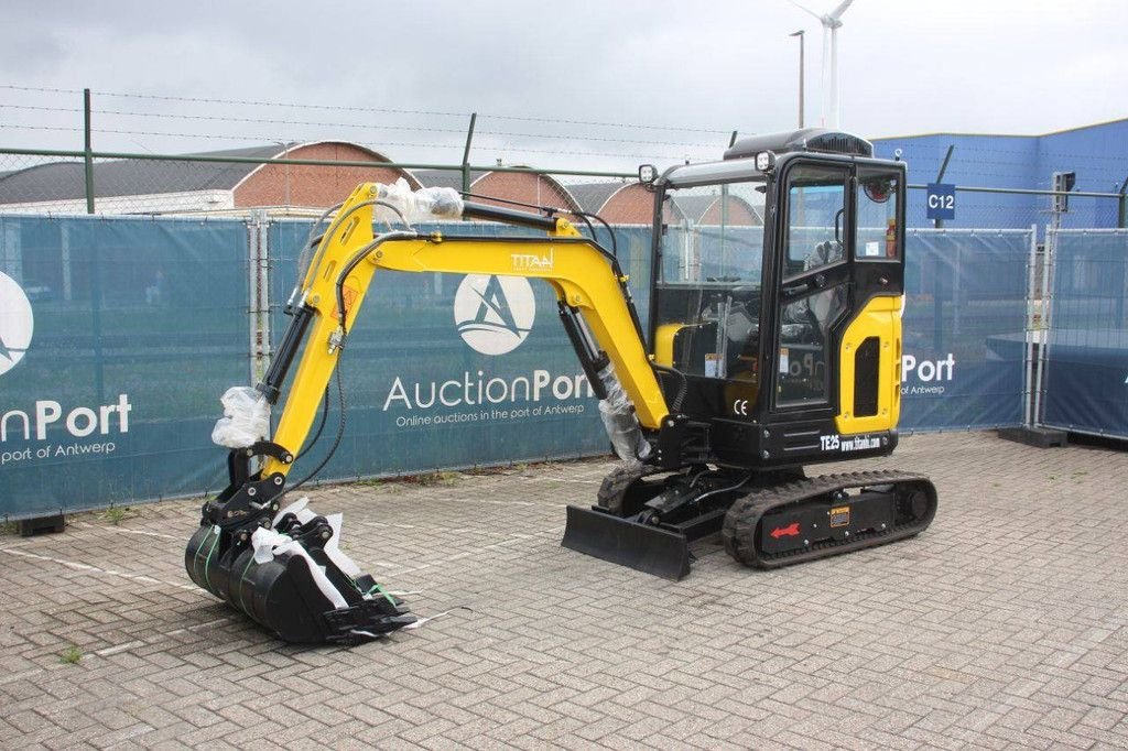 Minibagger vrste Titan TE25, Neumaschine v Antwerpen (Slika 9)