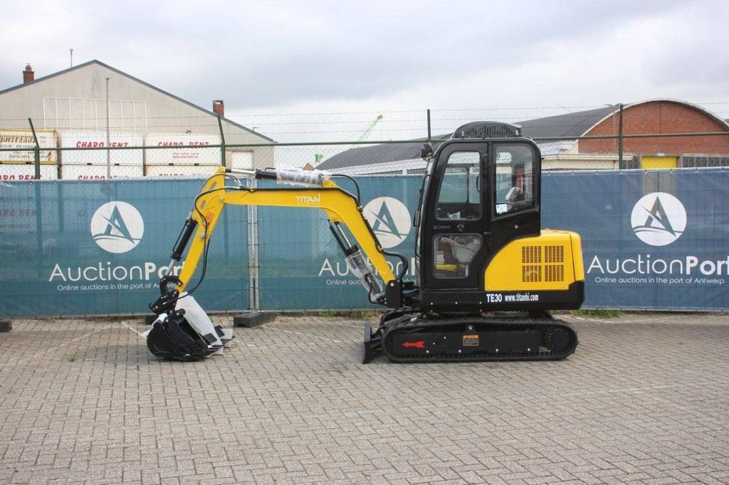 Minibagger du type Titan TE30, Neumaschine en Antwerpen (Photo 2)
