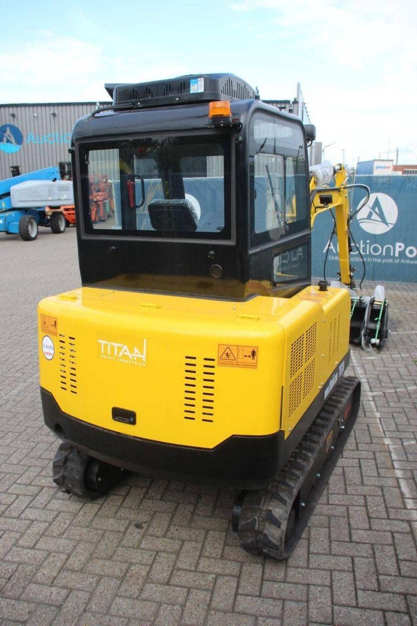 Minibagger du type Titan TE30, Neumaschine en Antwerpen (Photo 5)