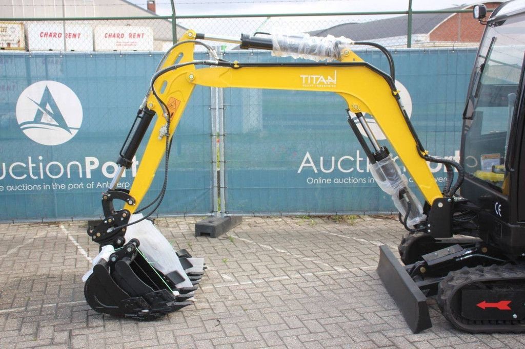 Minibagger du type Titan TE30, Neumaschine en Antwerpen (Photo 10)