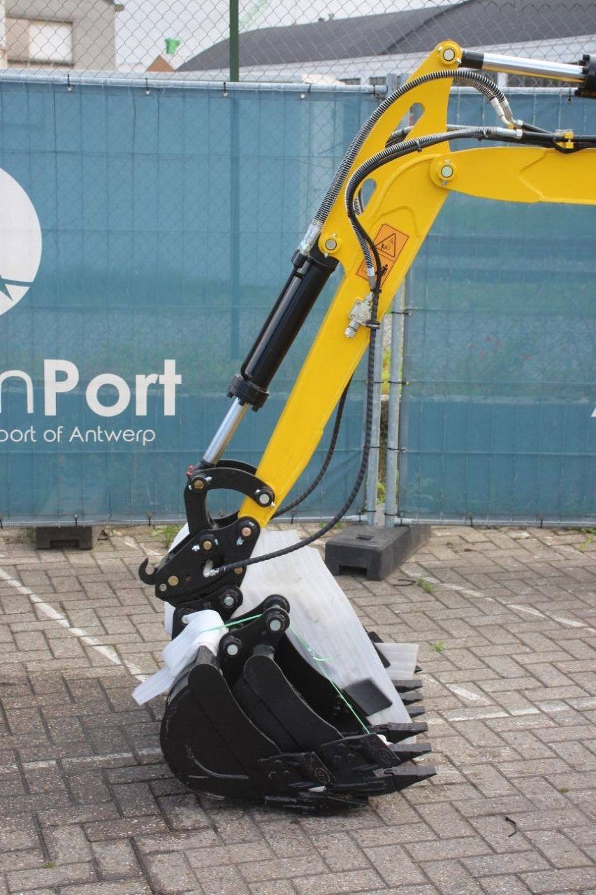 Minibagger du type Titan TE30, Neumaschine en Antwerpen (Photo 11)