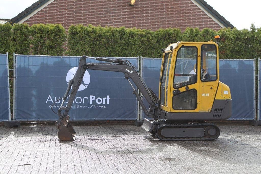 Minibagger от тип Volvo 261, Gebrauchtmaschine в Antwerpen (Снимка 1)