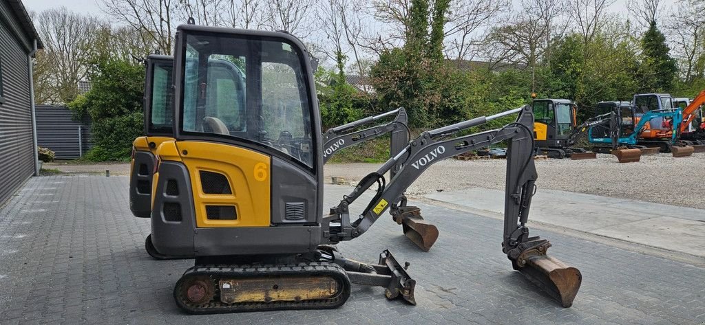 Minibagger Türe ait Volvo EC 18, Gebrauchtmaschine içinde Scharsterbrug (resim 4)