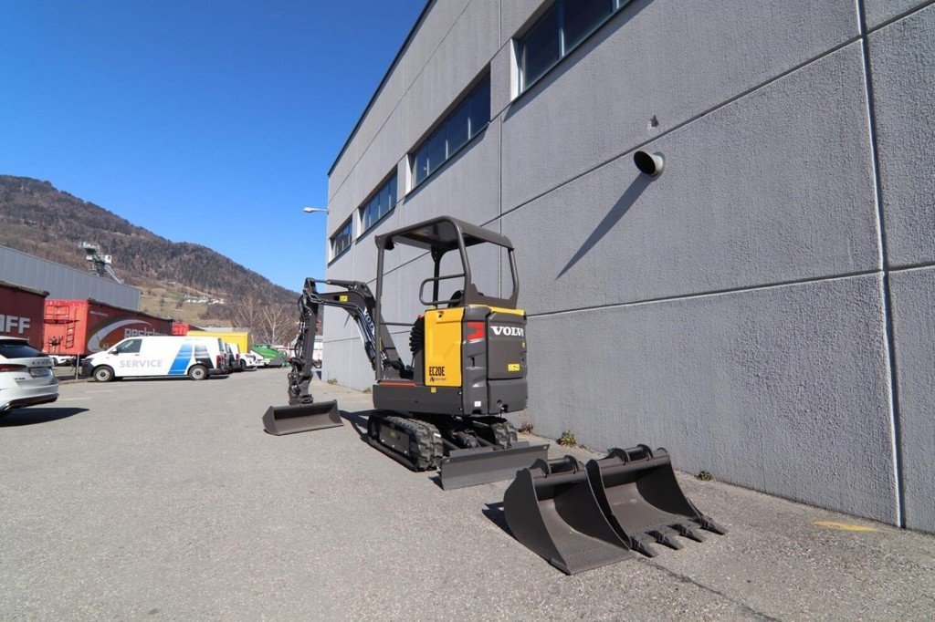 Minibagger des Typs Volvo EC 20 E, Neumaschine in Landquart (Bild 4)