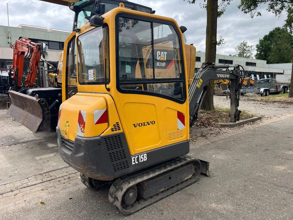 Minibagger типа Volvo EC15B 3 Buckets, Gebrauchtmaschine в Doetinchem (Фотография 3)