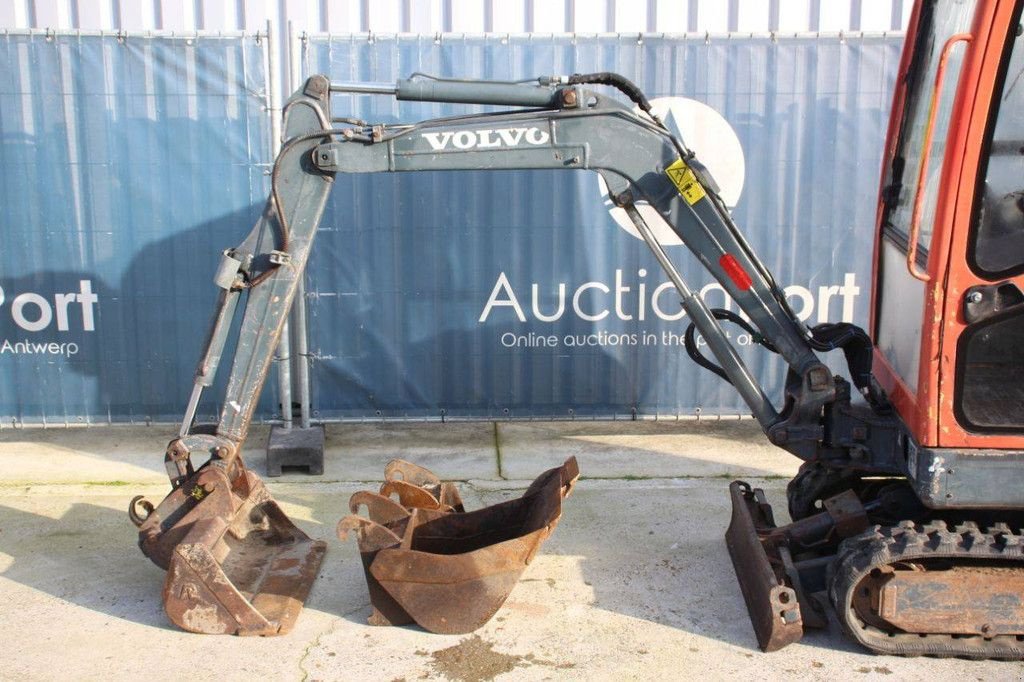 Minibagger typu Volvo EC15B XTV, Gebrauchtmaschine w Antwerpen (Zdjęcie 10)