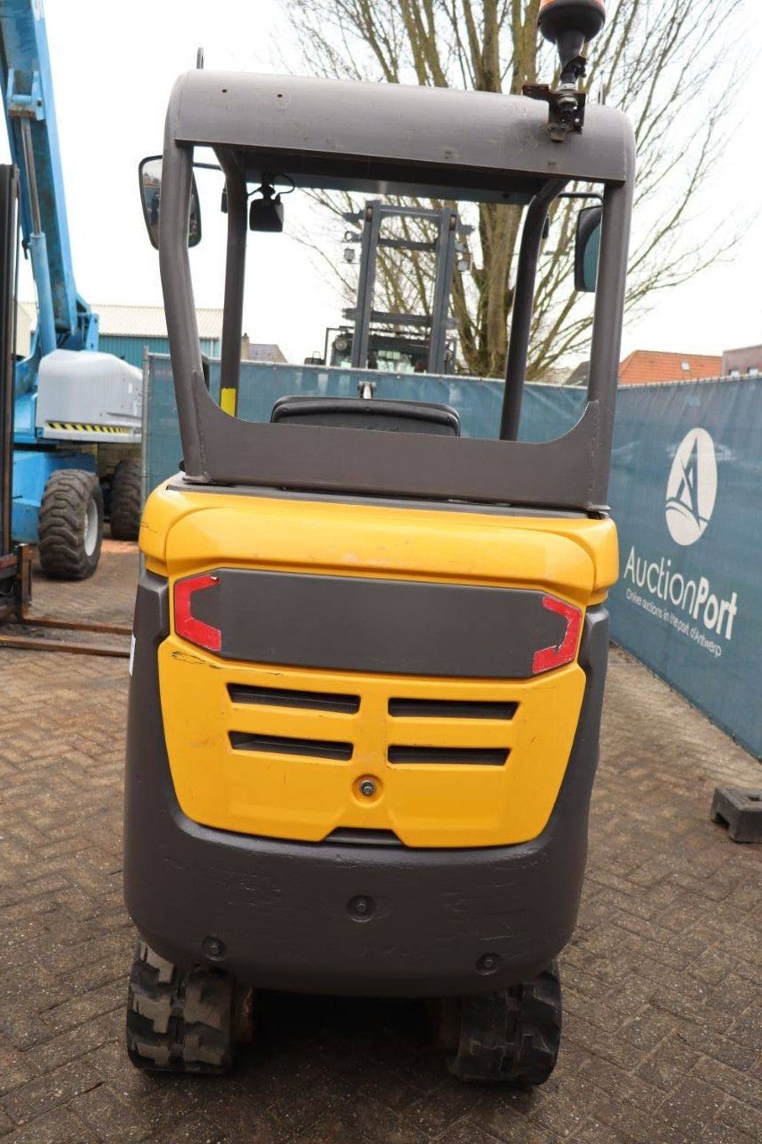 Minibagger tip Volvo EC15B, Gebrauchtmaschine in Antwerpen (Poză 5)
