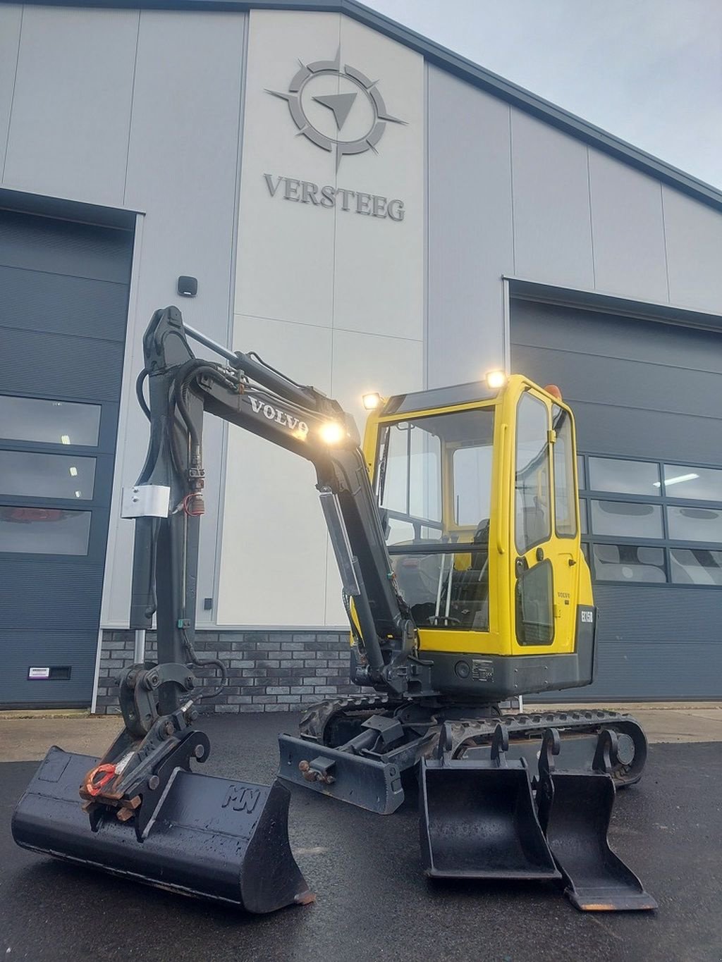 Minibagger des Typs Volvo EC15B, Gebrauchtmaschine in Swifterbant (Bild 1)