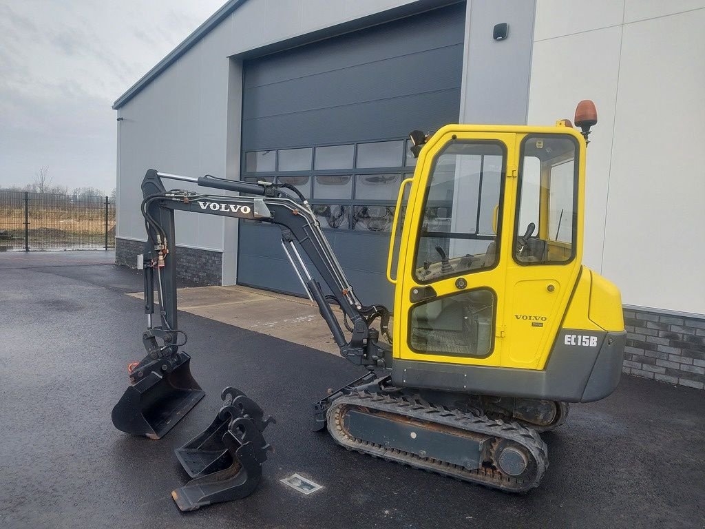 Minibagger des Typs Volvo EC15B, Gebrauchtmaschine in Swifterbant (Bild 5)