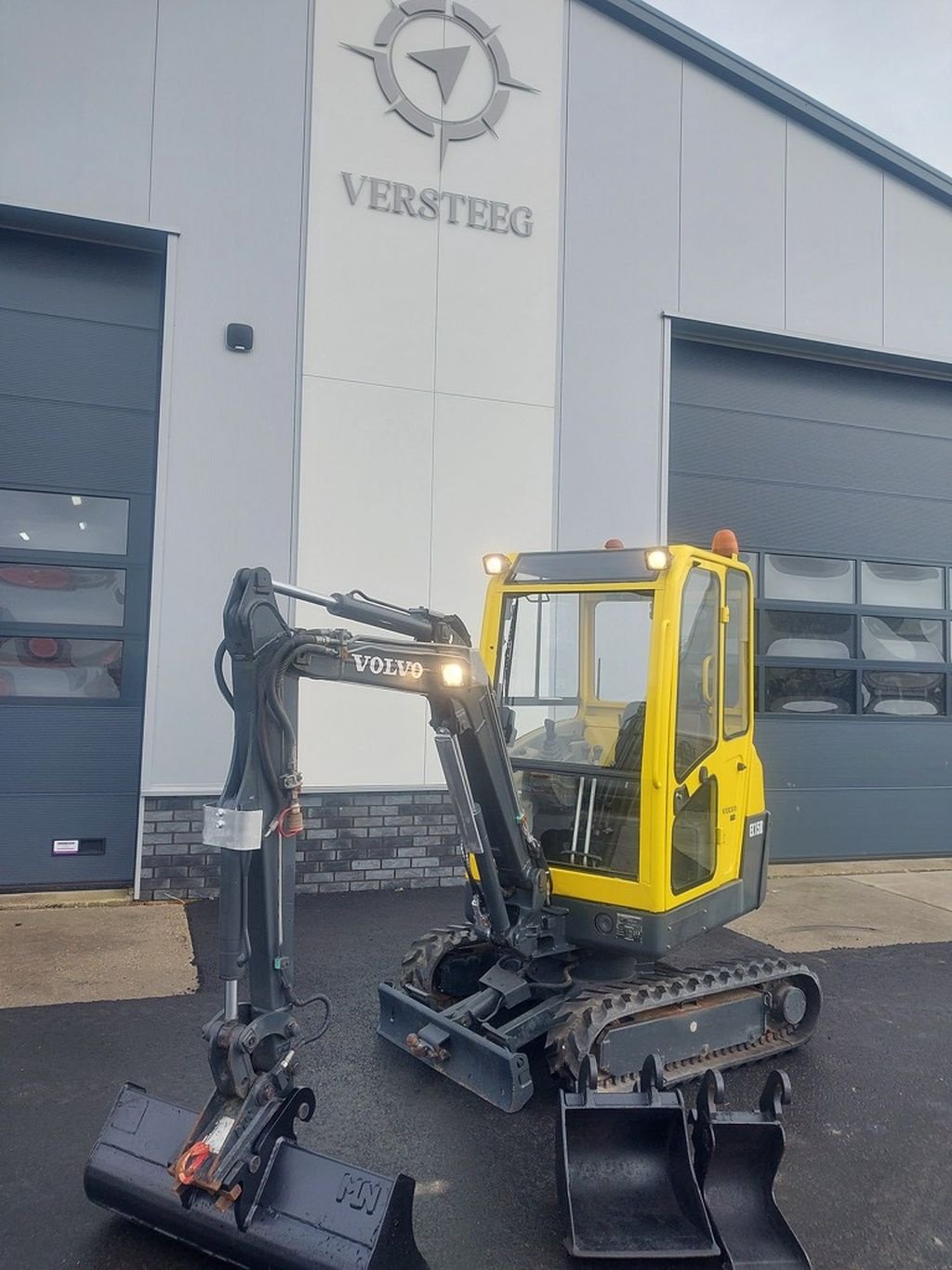 Minibagger des Typs Volvo EC15B, Gebrauchtmaschine in Swifterbant (Bild 3)