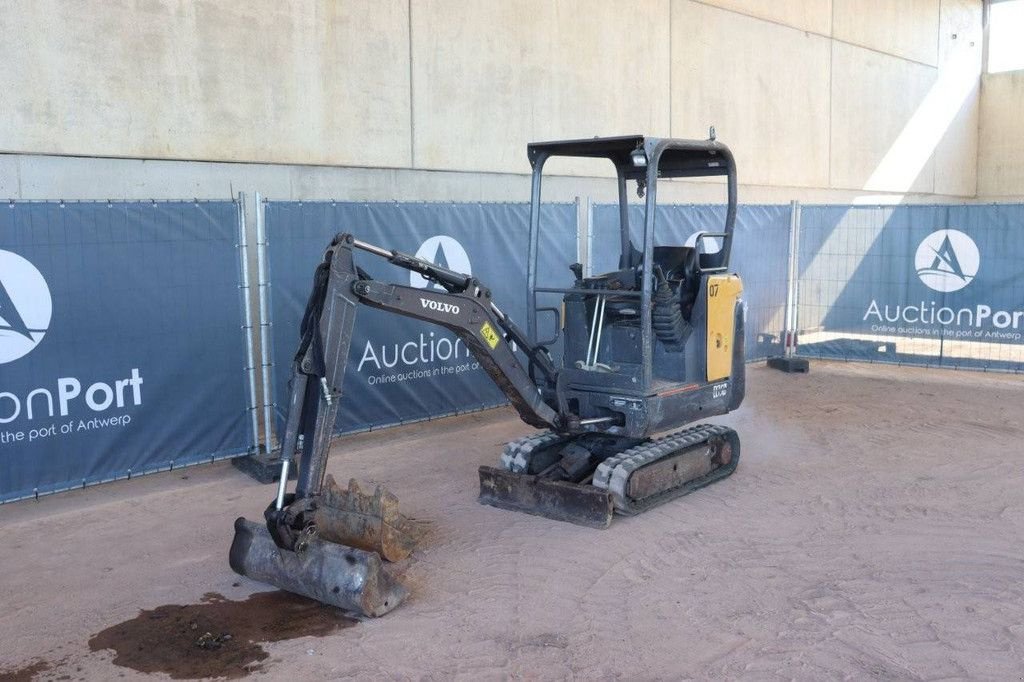 Minibagger des Typs Volvo EC15D, Gebrauchtmaschine in Antwerpen (Bild 9)