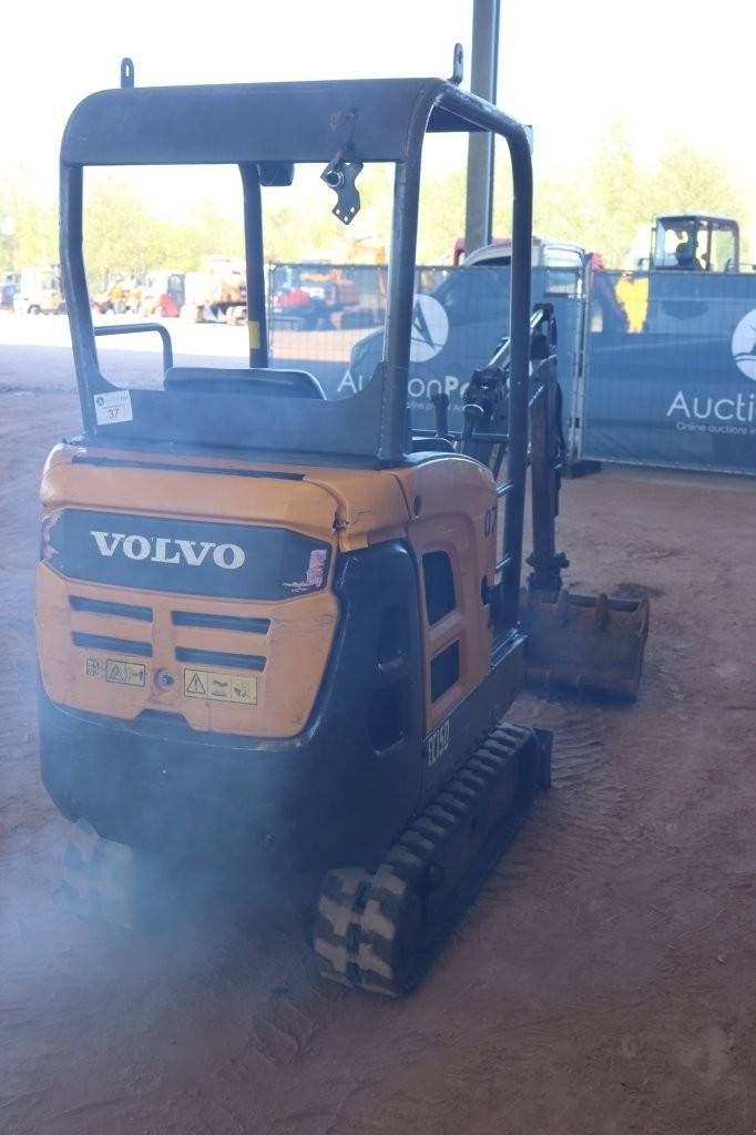 Minibagger tip Volvo EC15D, Gebrauchtmaschine in Antwerpen (Poză 5)