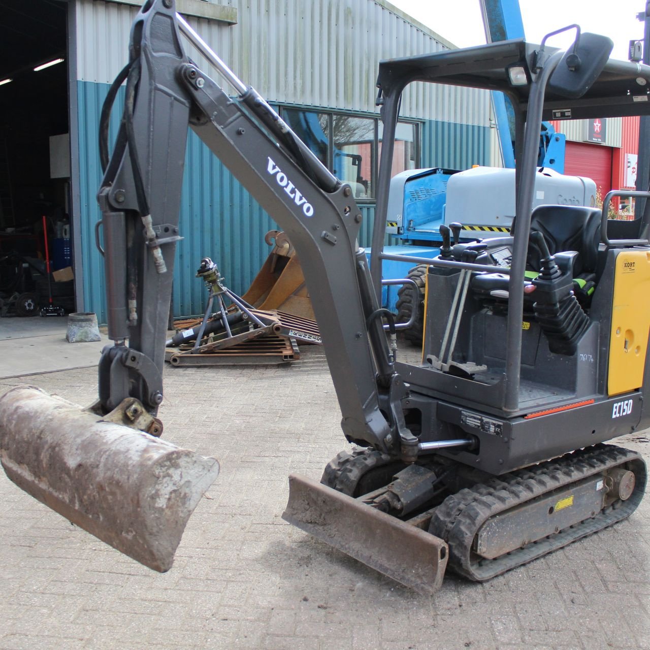 Minibagger a típus Volvo EC15D, Gebrauchtmaschine ekkor: Winkel (Kép 10)