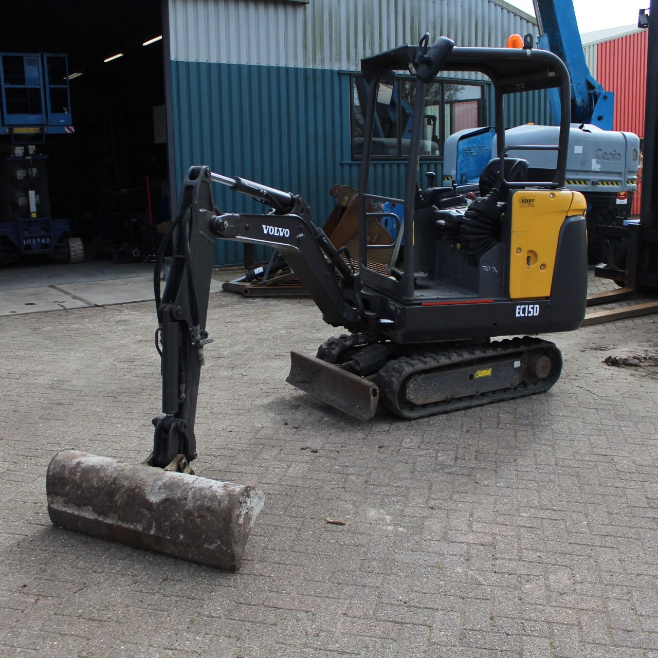 Minibagger a típus Volvo EC15D, Gebrauchtmaschine ekkor: Winkel (Kép 3)