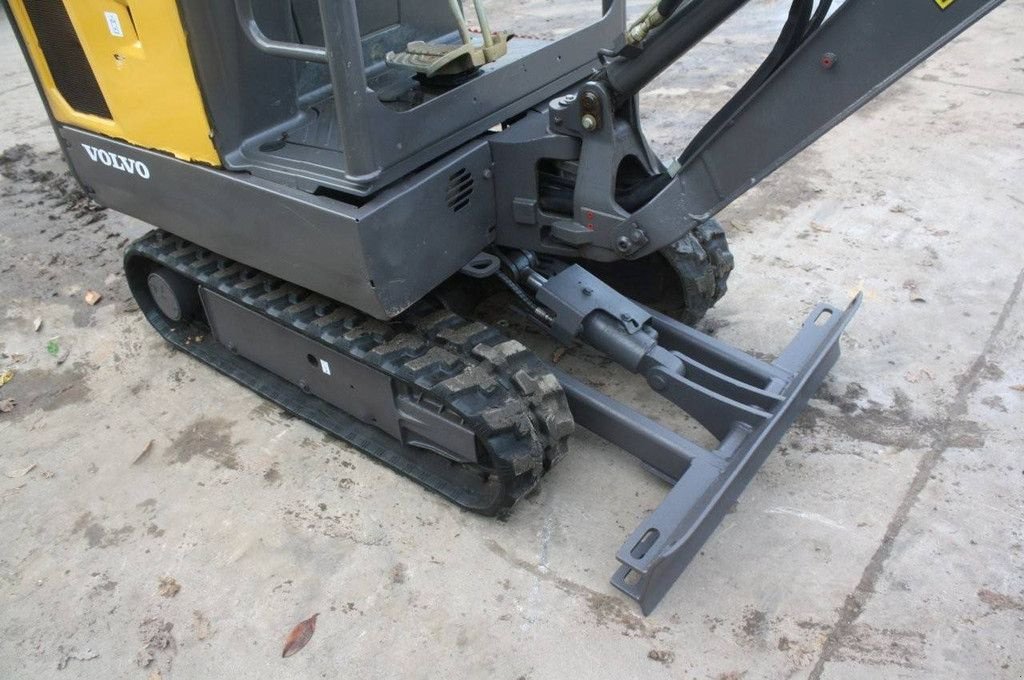 Minibagger del tipo Volvo EC15E, Gebrauchtmaschine en Antwerpen (Imagen 10)