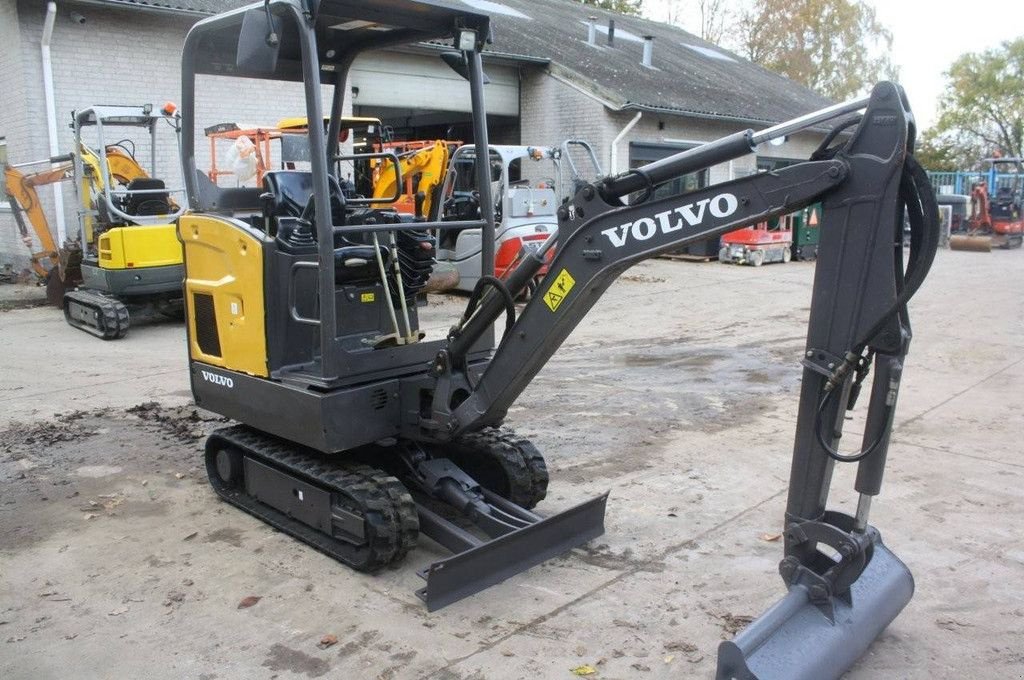 Minibagger del tipo Volvo EC15E, Gebrauchtmaschine en Antwerpen (Imagen 7)