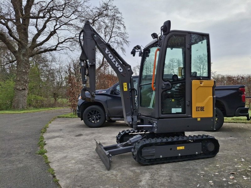 Minibagger del tipo Volvo EC18E, Neumaschine In Donkerbroek