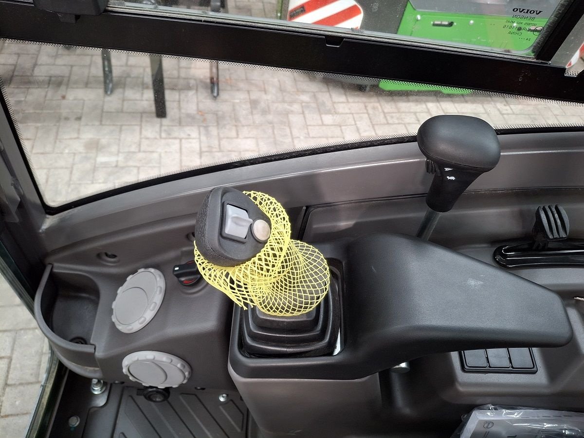 Minibagger typu Volvo EC18E, Neumaschine v Donkerbroek (Obrázek 10)