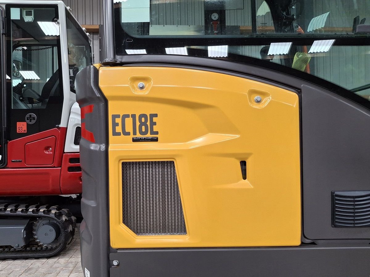Minibagger del tipo Volvo EC18E, Neumaschine en Donkerbroek (Imagen 4)