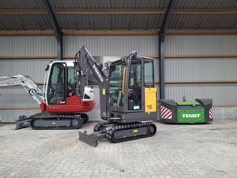 Minibagger del tipo Volvo EC18E, Neumaschine en Donkerbroek