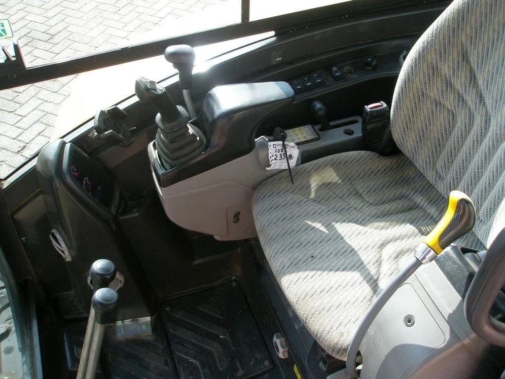 Minibagger des Typs Volvo EC27C, Gebrauchtmaschine in Barneveld (Bild 8)