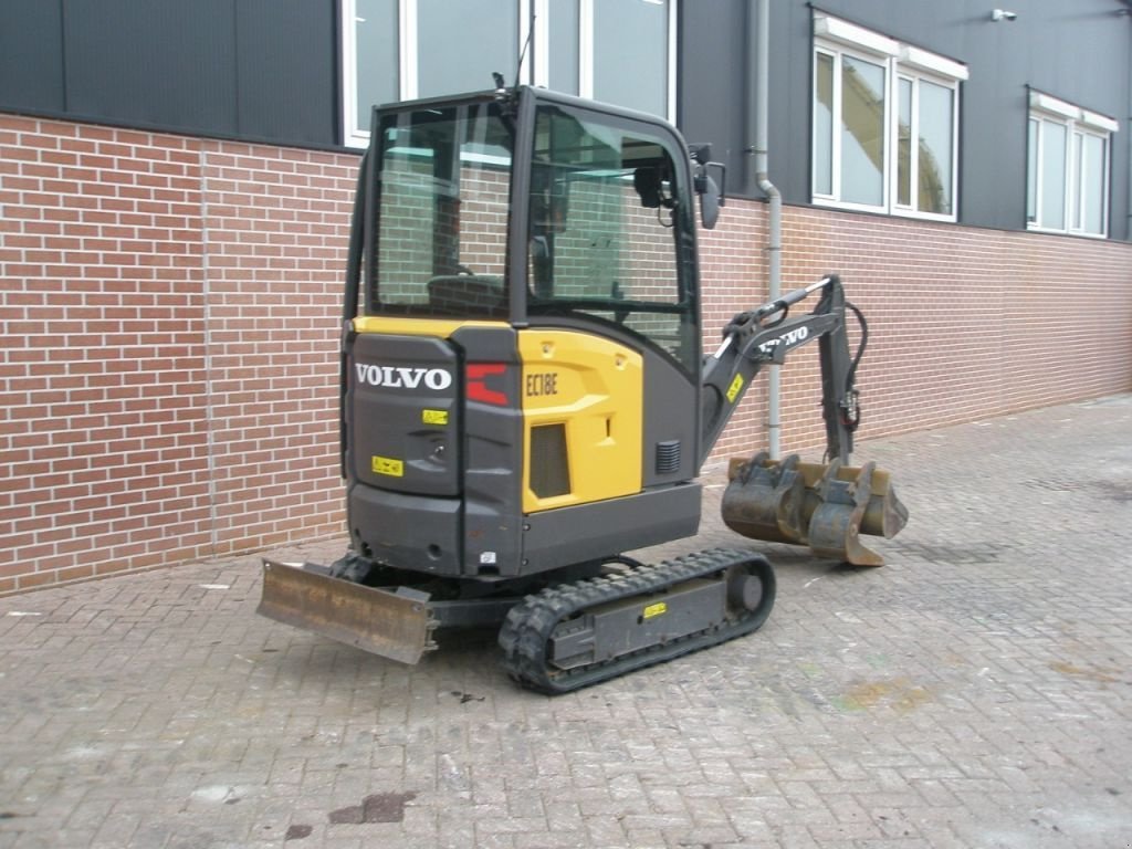 Minibagger a típus Volvo ECR18E, Gebrauchtmaschine ekkor: Barneveld (Kép 3)