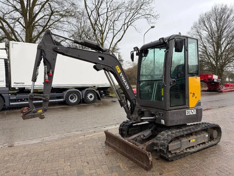 Minibagger del tipo Volvo ECR25D, Gebrauchtmaschine In Doetinchem (Immagine 1)