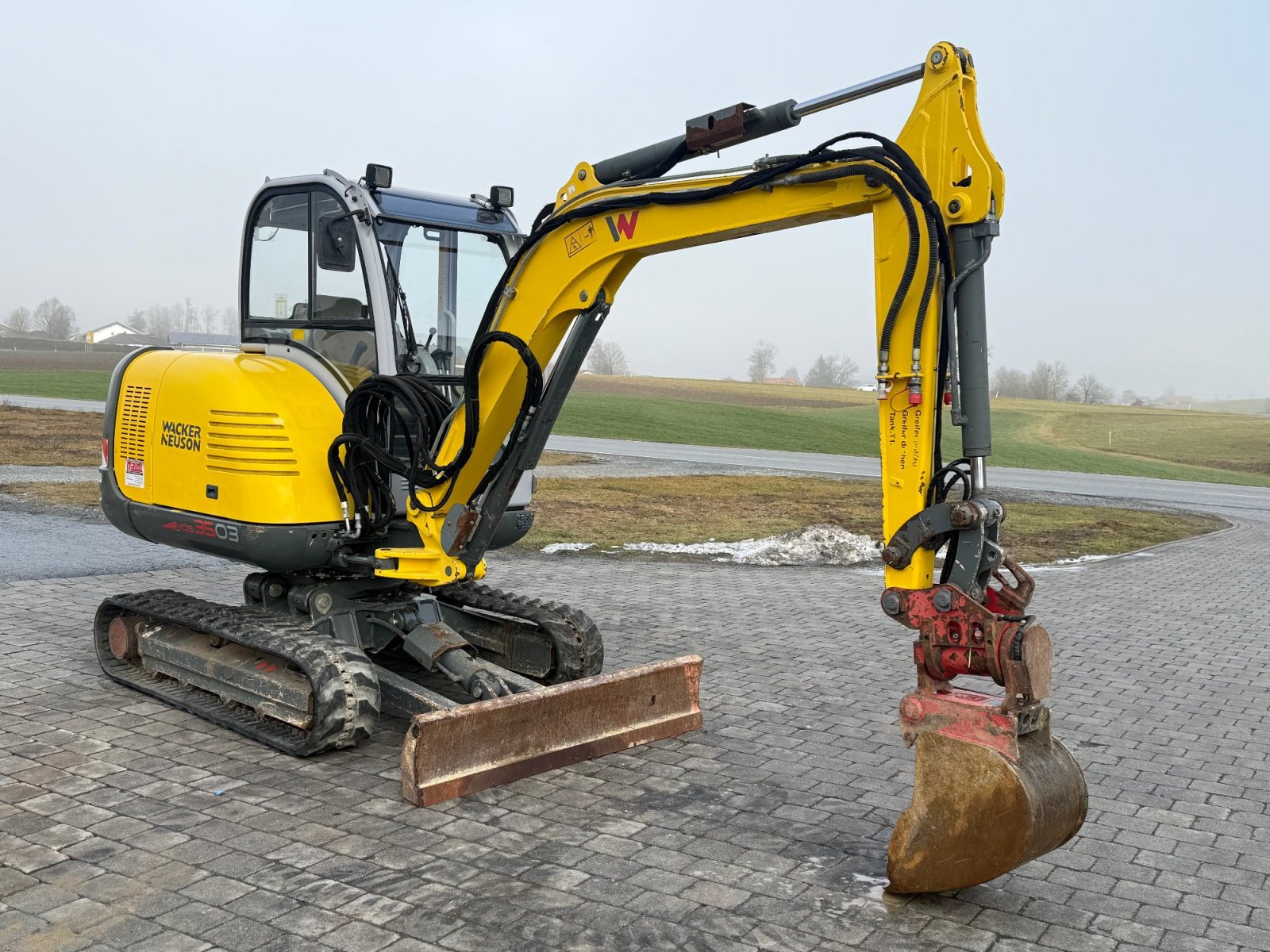 Minibagger del tipo Wacker Neuson 3503 mit Powertilt, Gebrauchtmaschine en Neureichenau (Imagen 3)