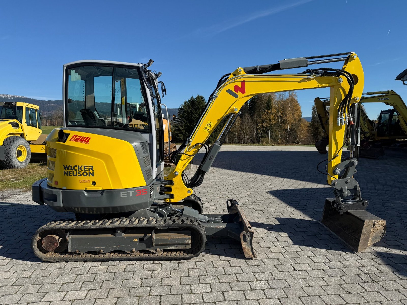 Minibagger от тип Wacker Neuson ET 35 mit Powertilt, Gebrauchtmaschine в Neureichenau (Снимка 4)