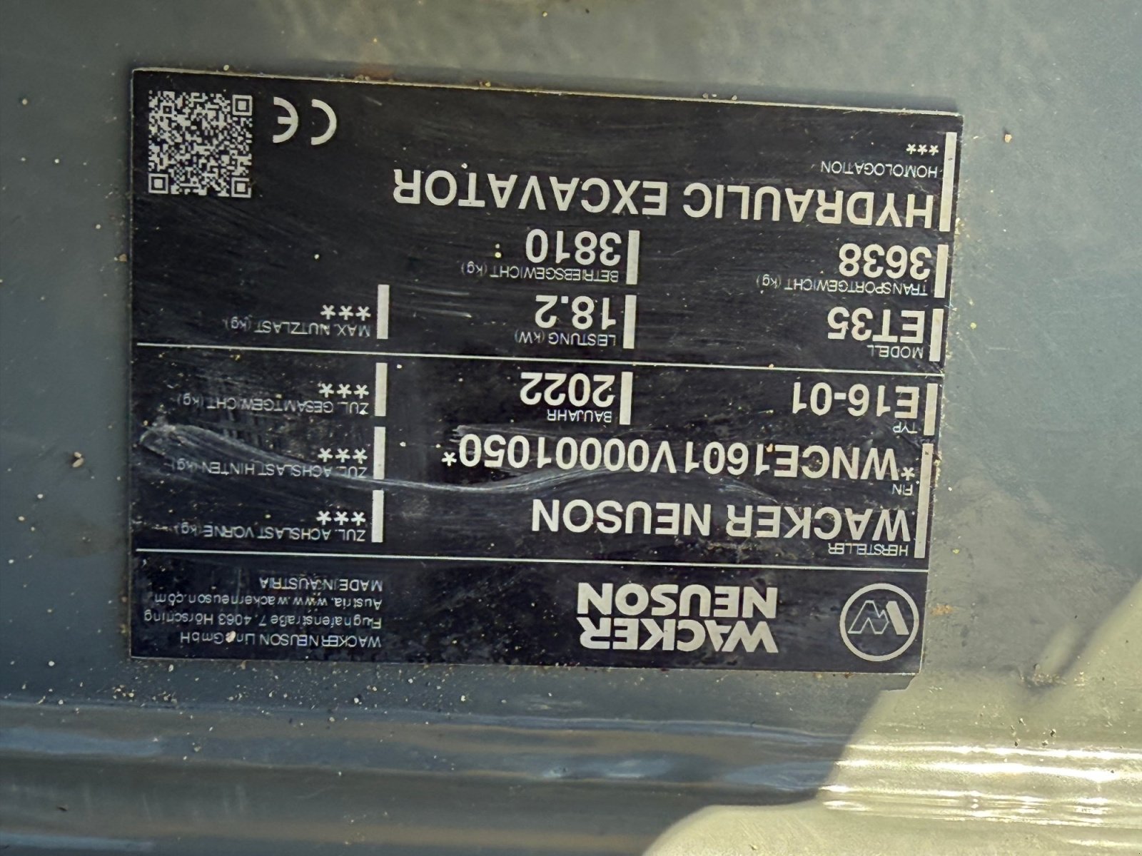 Minibagger от тип Wacker Neuson ET 35 mit Powertilt, Gebrauchtmaschine в Neureichenau (Снимка 17)