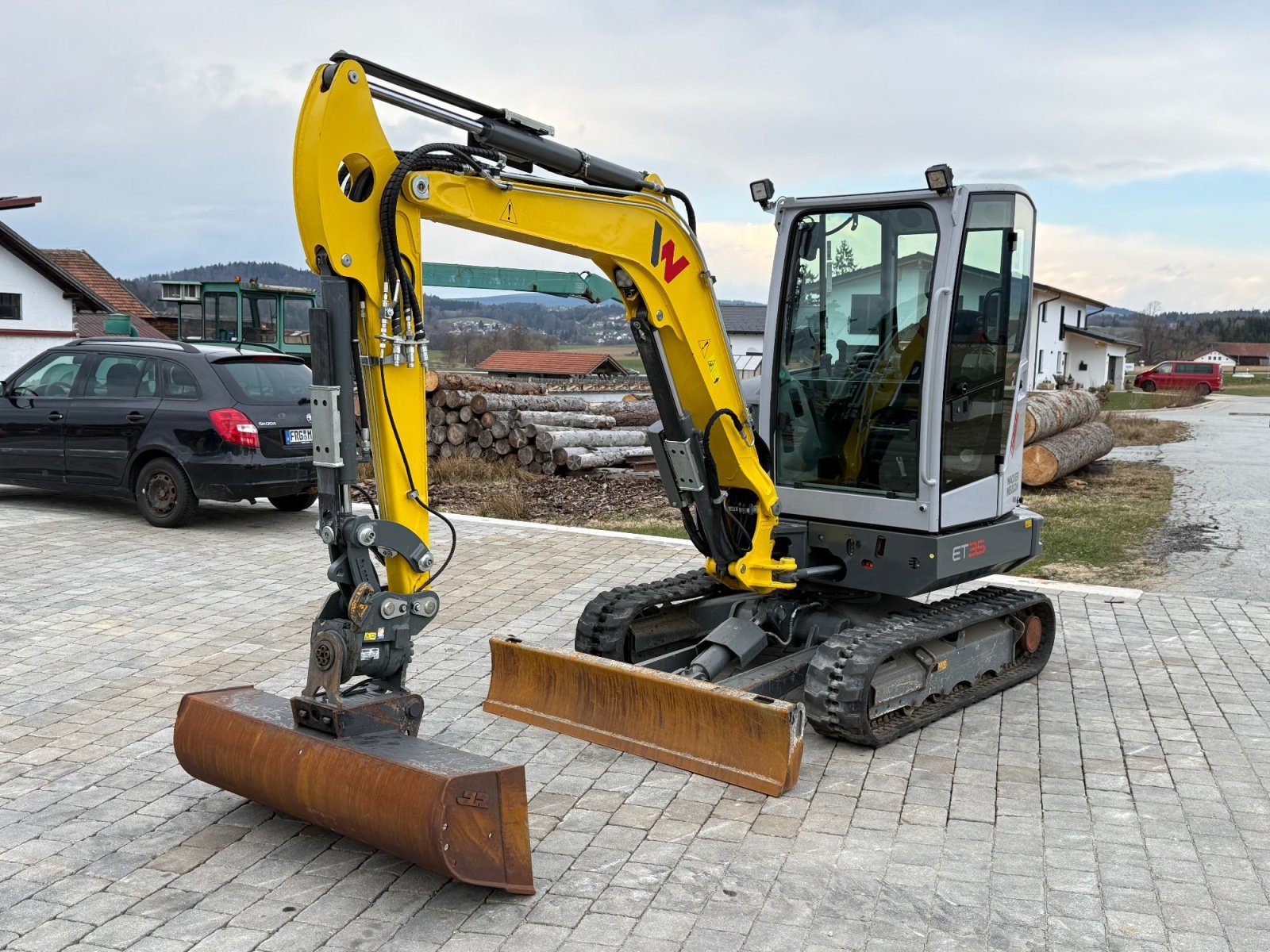 Minibagger des Typs Wacker Neuson ET 35 mit Powertilt, Gebrauchtmaschine in Neureichenau (Bild 2)